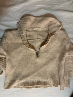 Everlane Cream Ribbed Half-Zip Turtleneck Sweater